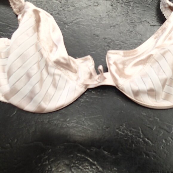 Hanes Her Way 34A - Picture 5 of 5